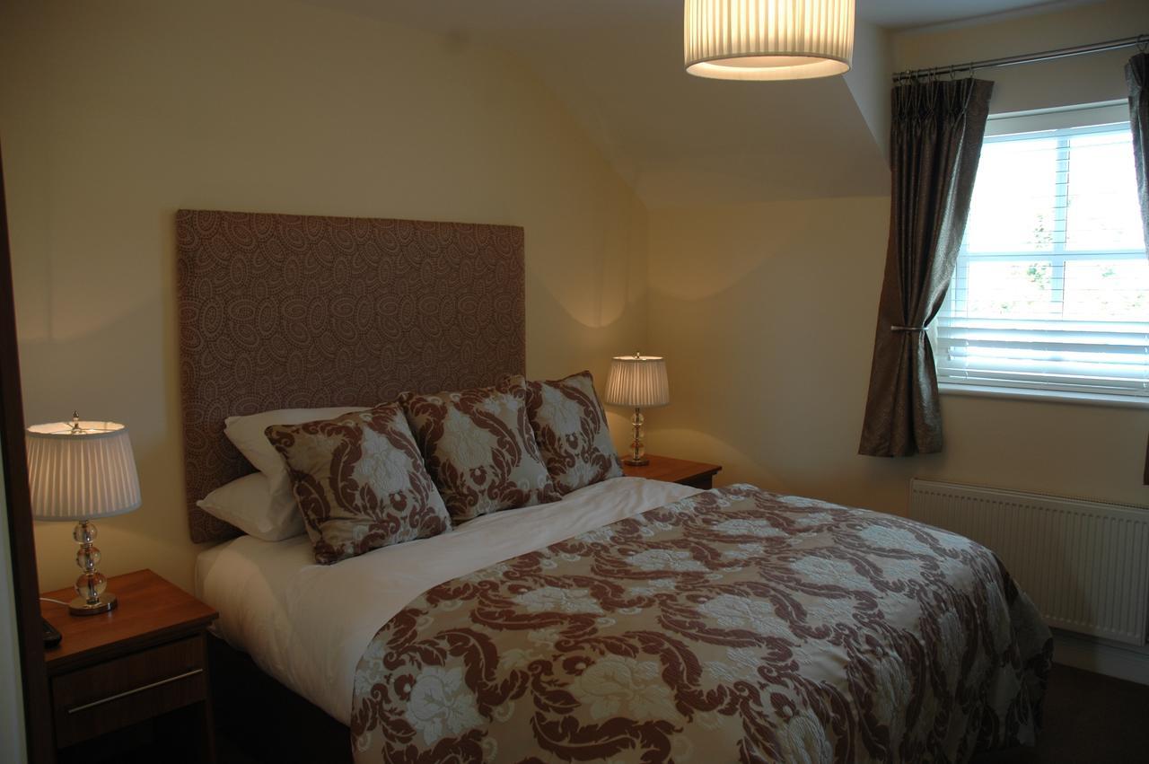 Moyvalley Hotel Self Catering Cottages Exterior foto